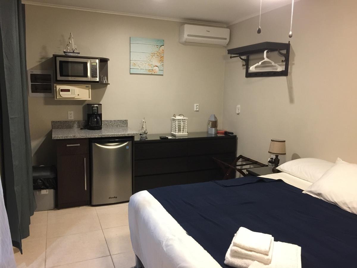 The Pier Beach Inn & Suites Willemstad Luaran gambar
